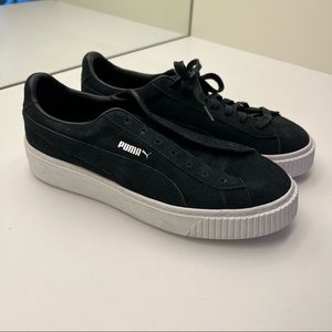 Black Puma Sneakers - 9.5